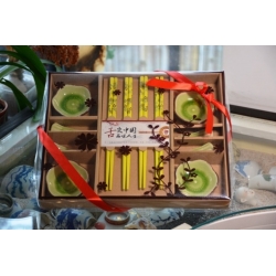 Suši keramikinis rinkinys su lazdelėmis "Žalios gėlės"